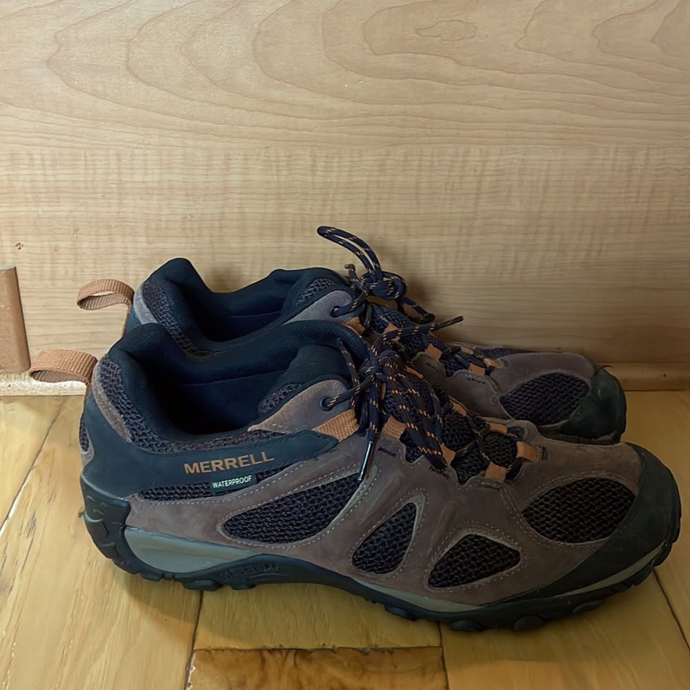 Merrell Alverstone hiking shoe